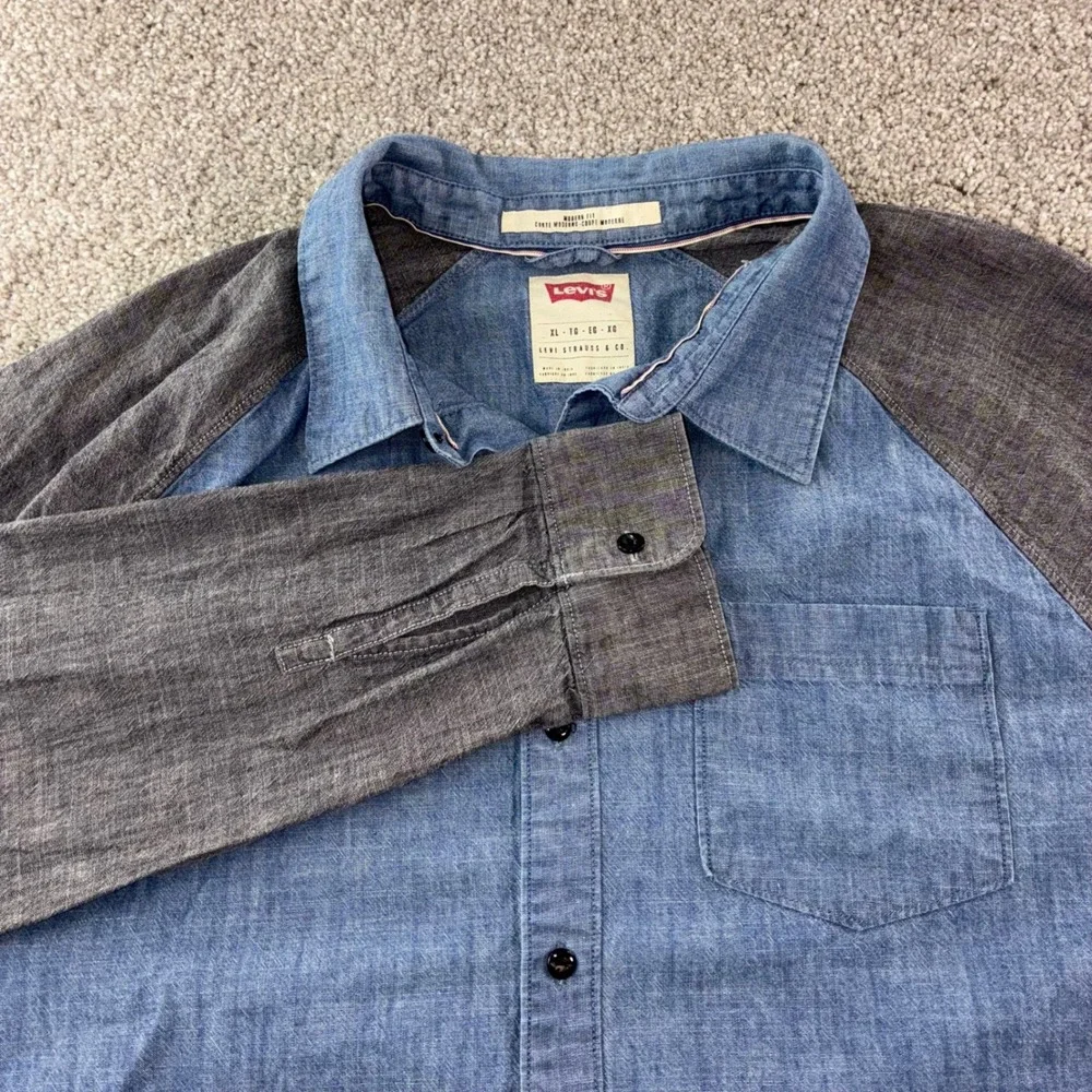 Levi's Mens XL Chambray‎ Denim Two Tone Long Sleeve Button Up Shirt Y2K Retro